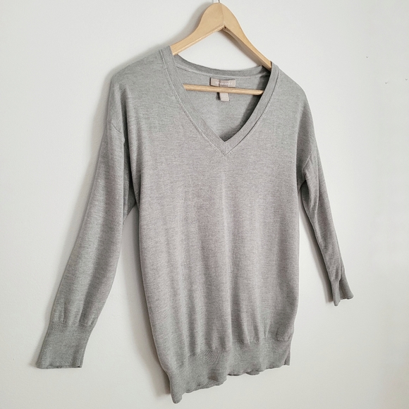 Banana Republic | Silk Blend V Neck Knit Grey Lightweight Sweater - S - Picture 5 of 9